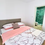 Apartamento - Sambije With Swimming Pool, - Opatija *