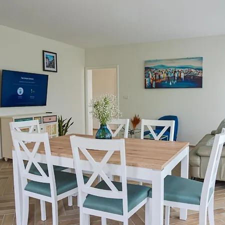 - Sambije With Swimming Pool, - Opatija