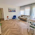 - Sambije With Swimming Pool, - Opatija