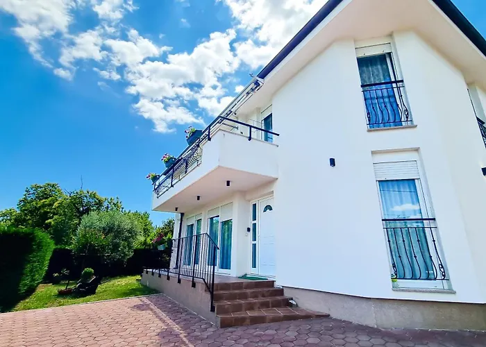 - Sambije With Swimming Pool, - Opatija *